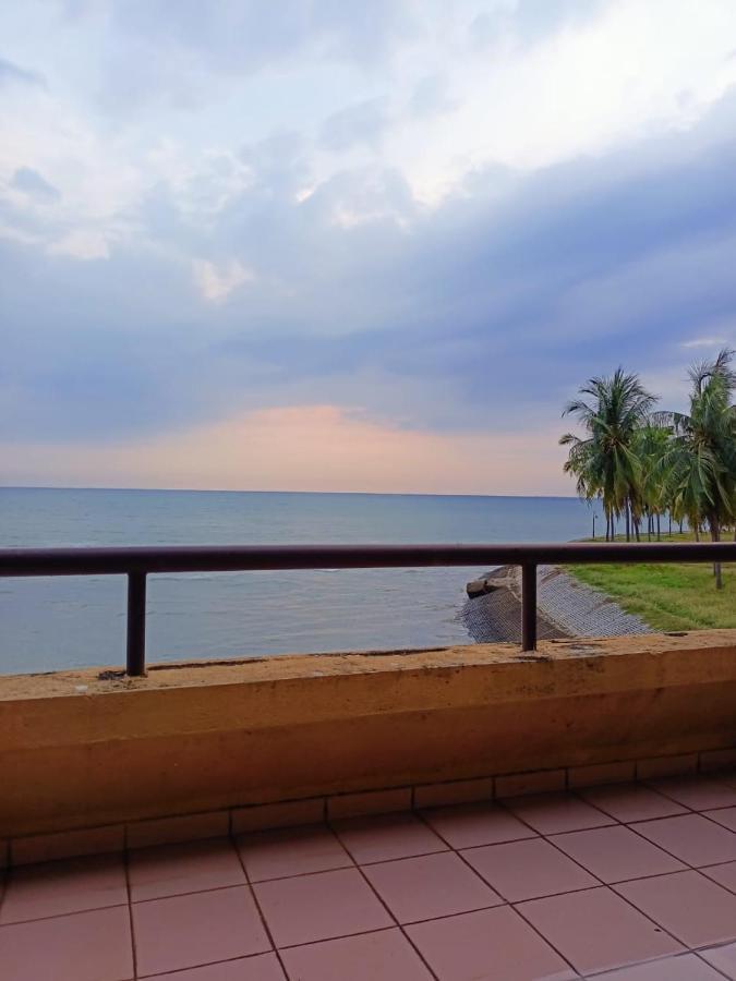 Port Dickson Seaview Homestay Exteriör bild